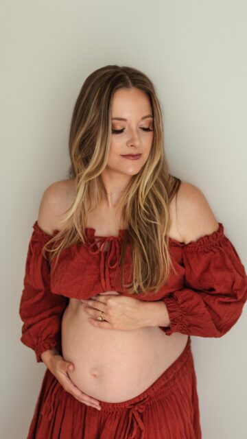 This session was all about slowing things down. 
Soft light, intentional styling, and images that are timeless and will still feel beautiful years from now.
I approach maternity sessions the same way I do branding: thoughtful posing, editorial composition, but most importantly fun and raw.
@glambycarmennn did her makeup in my studio and did an amazing job enhancing her natural beauty. 

📍 Moore County, NC

#moorecountync
#southernpinesnc
#pinehurstnc
#sandhillsnc
#ncphotographer